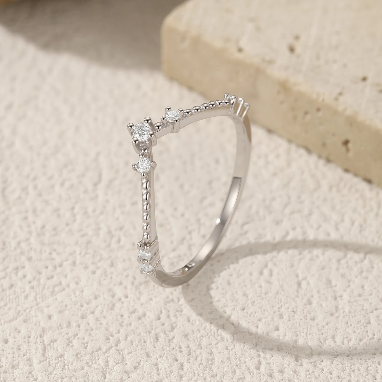 Anel Moissanite Aparador Princesa V - Prata 925