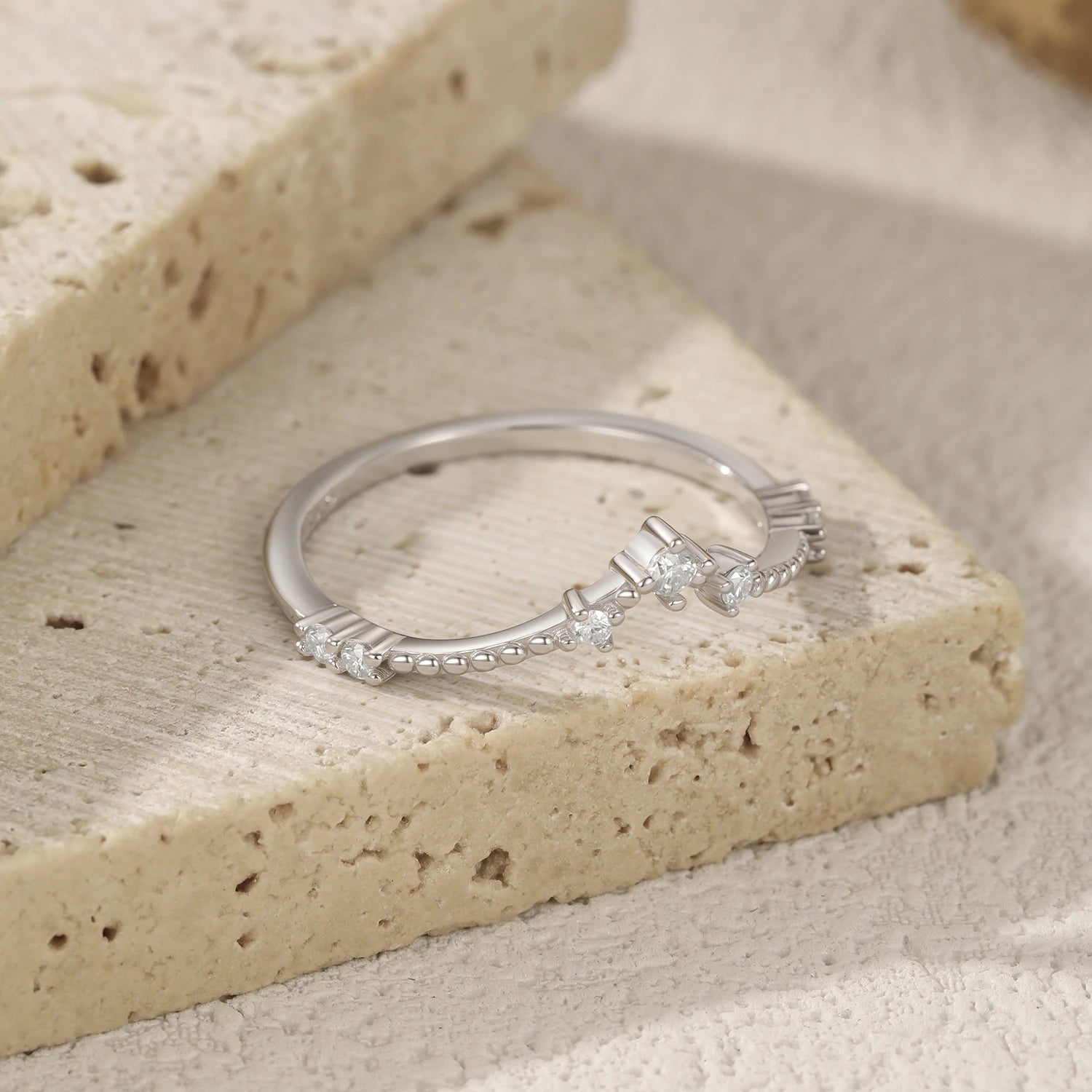 Anel Moissanite Aparador Princesa V - Prata 925